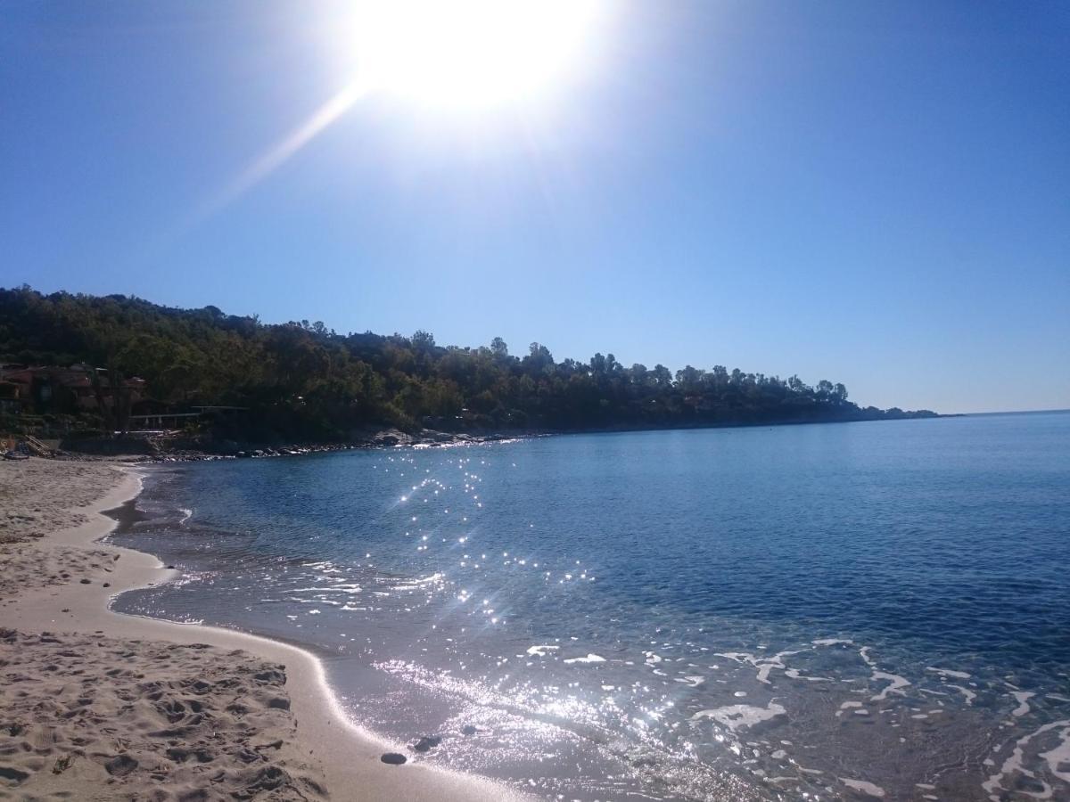 شقة أرباتاكْسْ  في Un Po Di Relax A Pochi Passi Dal Mare! المظهر الخارجي الصورة